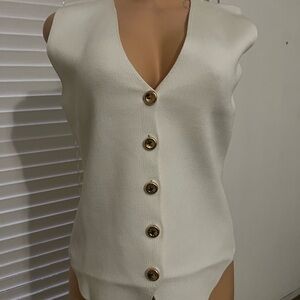 Love Tree Cream Sleeveless Jacket